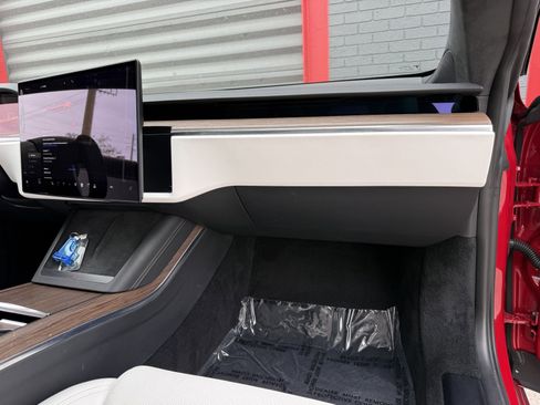 Used 2023 Tesla Model S Standard Range image 17