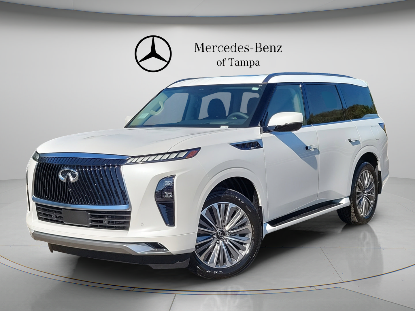 Used 2026 INFINITI QX80 Luxe w/ Cargo Package AWD/4WD image 1