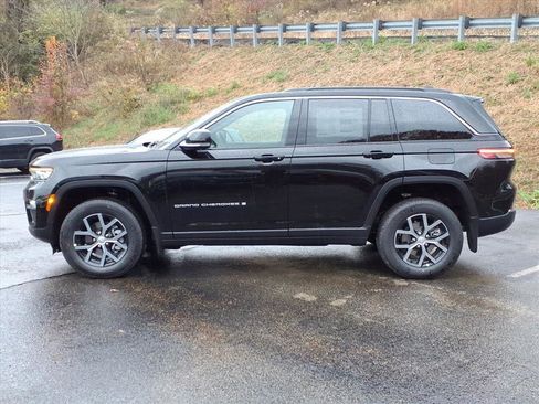 New 2025 Jeep Grand Cherokee Limited w/ MOPAR Finishing Package image 2