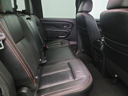 Used 2020 Nissan Titan PRO-4X w/ Pro-4x Convenience Package image 19