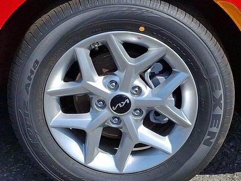 New 2025 Kia Soul S image 8