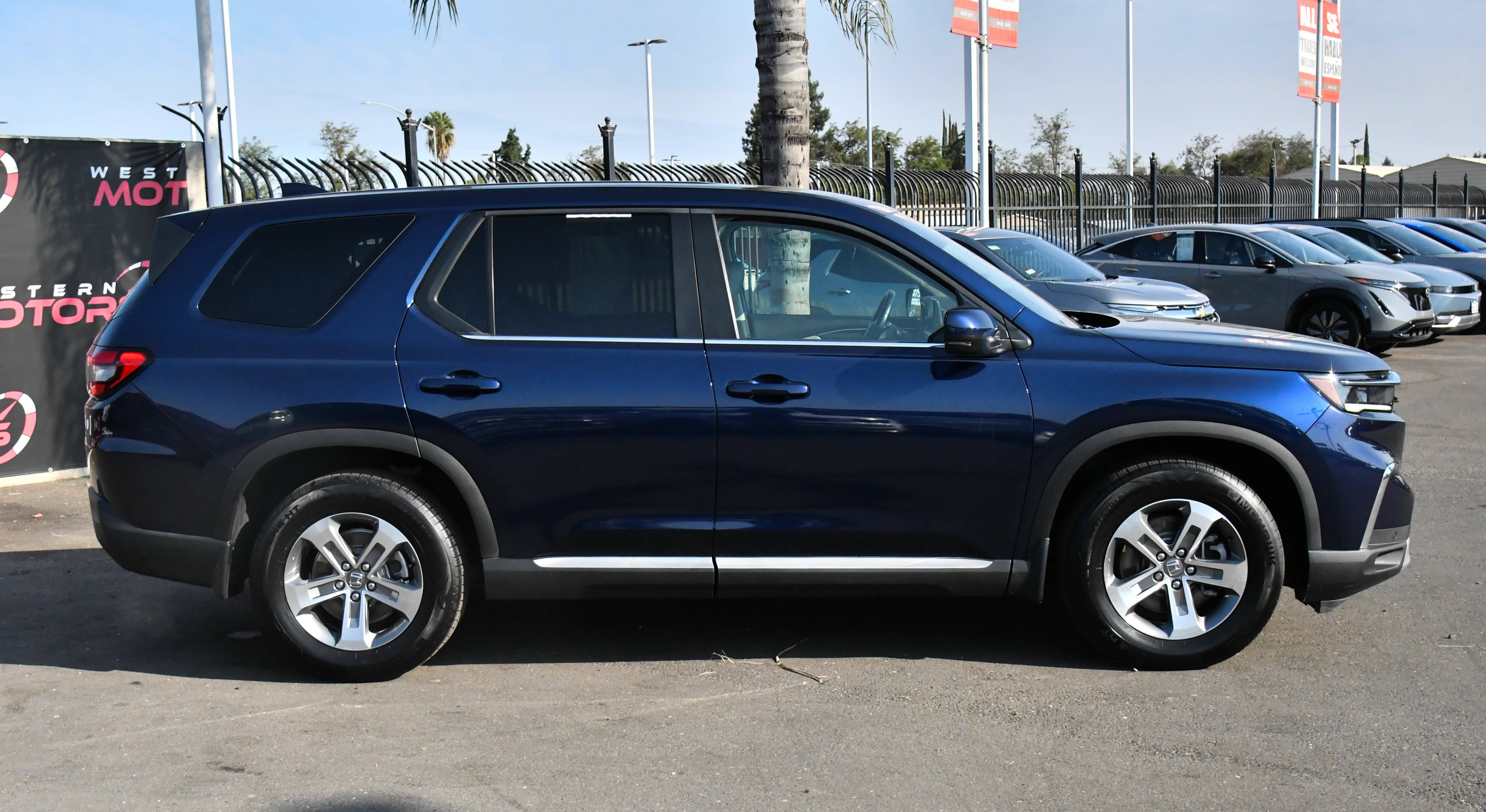 Used 2024 Honda Pilot EX-L image 9