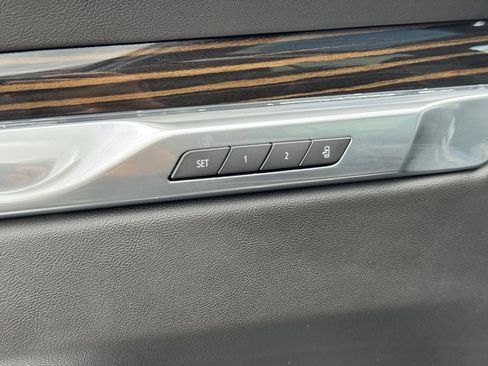 Certified 2025 Cadillac Escalade Premium Luxury AWD/4WD image 14