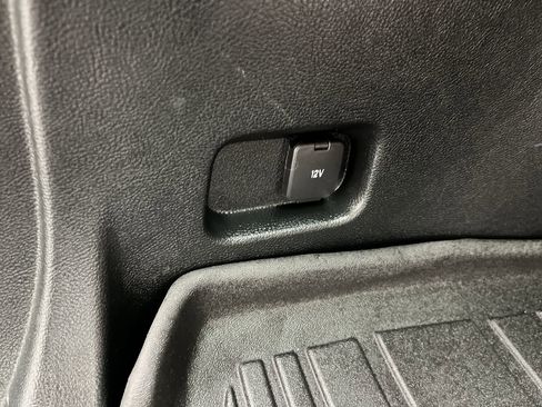 Used 2023 Ford Edge SE image 26