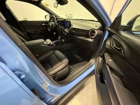 Used 2024 Chevrolet Trax RS FWD image 26