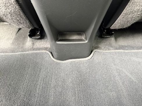 Used 2025 Chevrolet Equinox LT image 30