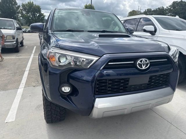 Used 2021 Toyota 4Runner TRD Off-Road AWD/4WD image 6
