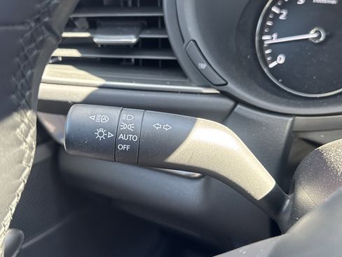 Used 2023 MAZDA CX-30 AWD 2.5 S w/ Select Package image 16