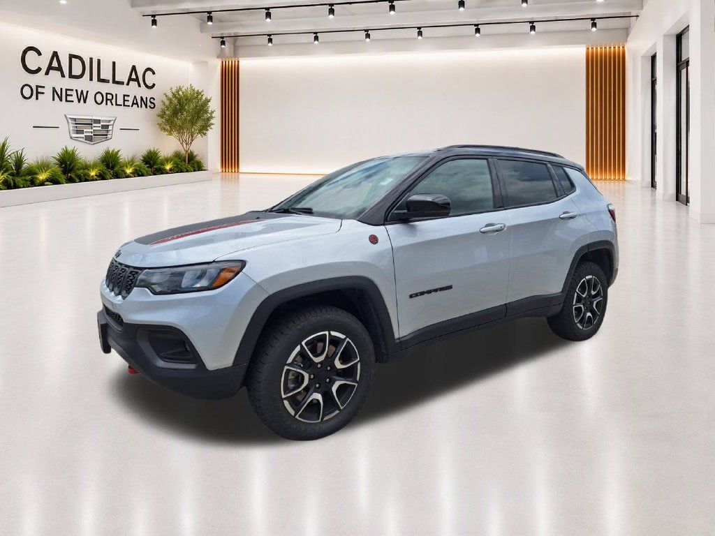 Used 2024 Jeep Compass Trailhawk AWD/4WD image 8
