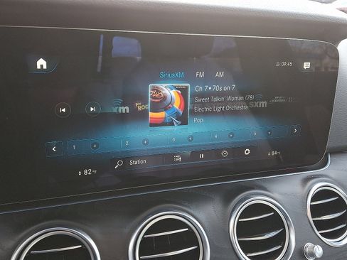 Certified 2023 Mercedes-Benz E 350 4MATIC Sedan image 18