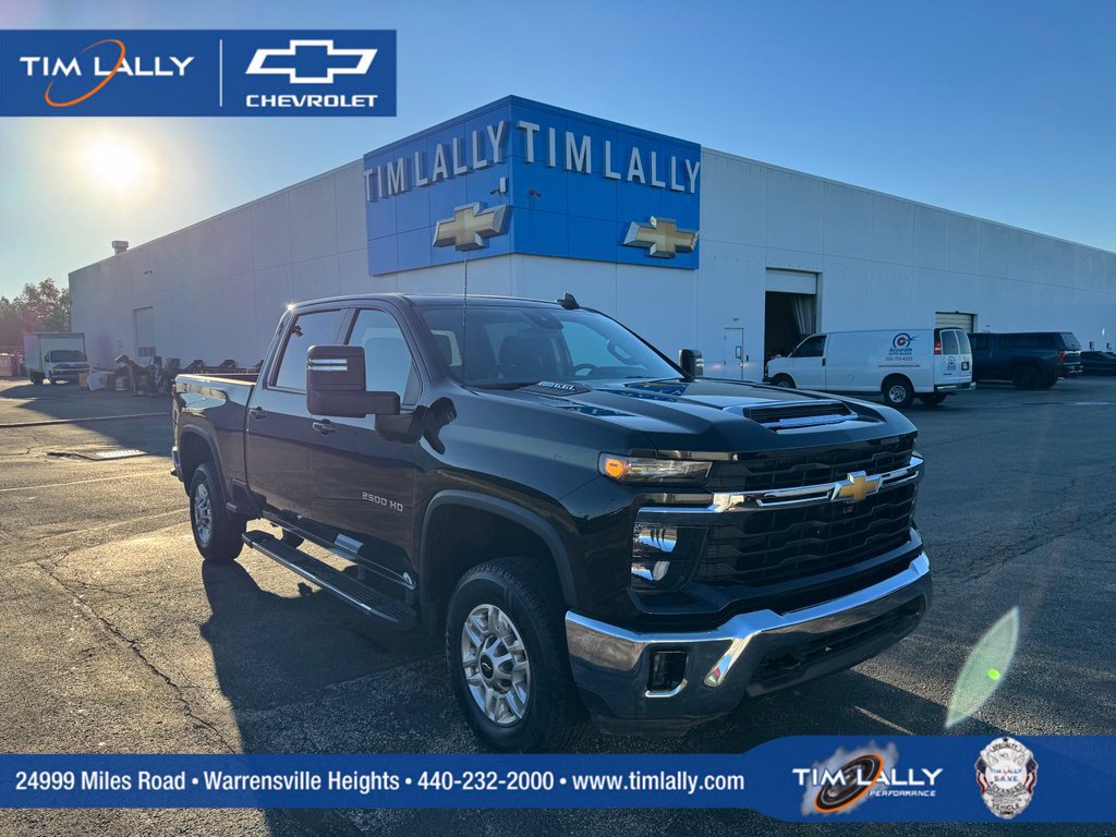 Used 2025 Chevrolet Silverado 2500 LT w/ Convenience Package AWD/4WD image 1
