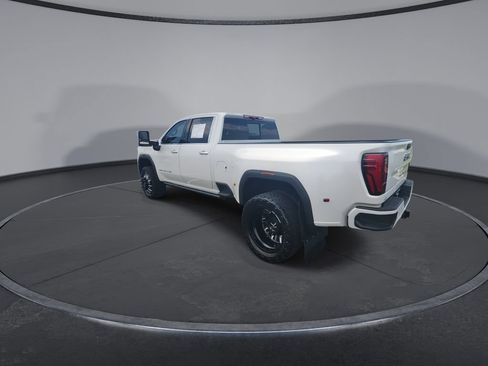 Used 2024 GMC Sierra 3500 Denali Ultimate AWD/4WD image 7