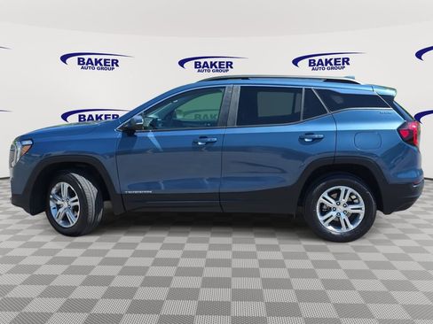 Used 2024 GMC Terrain SLE w/ Driver Convenience Package AWD/4WD image 8