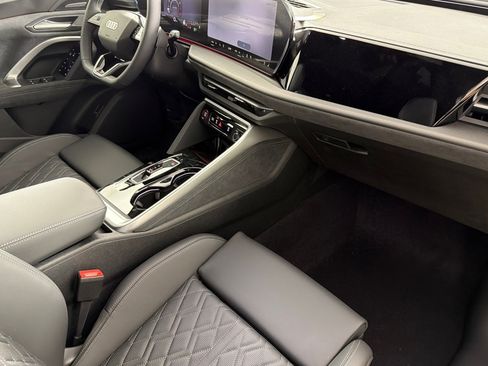New 2026 Audi SQ5 Premium Plus AWD/4WD image 15