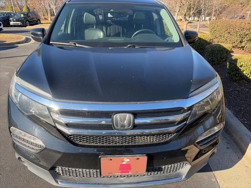 Used 2017 Honda Pilot Elite image 9