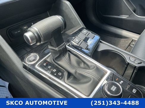 Used 2024 Kia Sportage EX FWD image 23