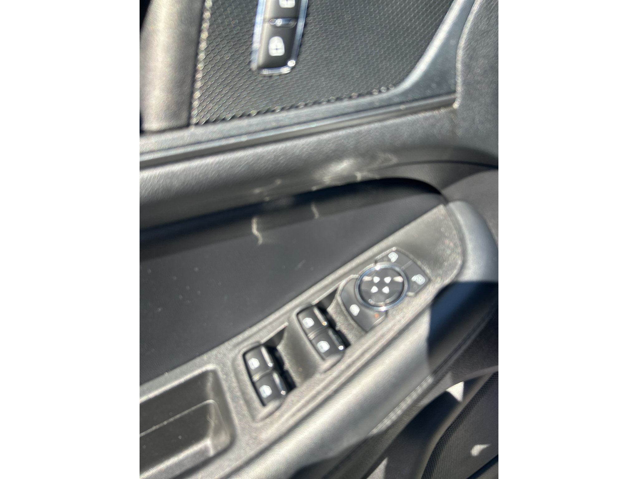 Used 2021 Ford Edge SE FWD image 17