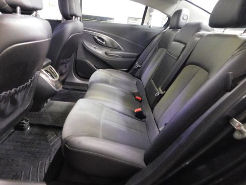 Used 2014 Buick LaCrosse Base image 9
