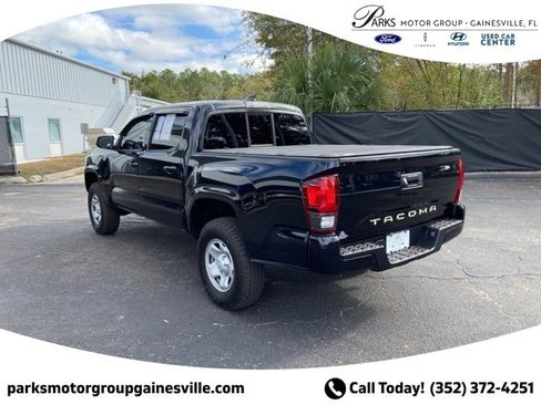 Used 2020 Toyota Tacoma SR image 6