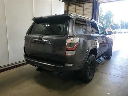 Used 2021 Toyota 4Runner SR5 Premium AWD/4WD image 19
