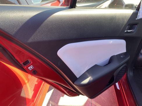 Used 2017 Toyota Prius Prime Advanced FWD image 15