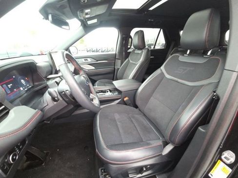 Used 2025 Ford Explorer ST w/ Sun And Sound Package AWD/4WD image 26