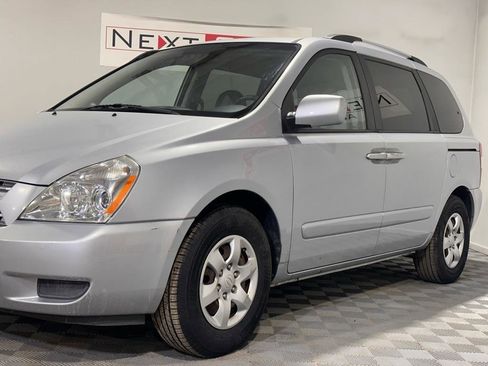 Used 2009 Kia Sedona image 5