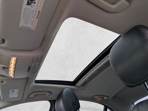 Used 2018 Mercedes-Benz E 300 image 15