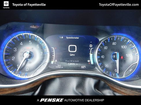 Used 2022 Chrysler Pacifica Pinnacle image 13