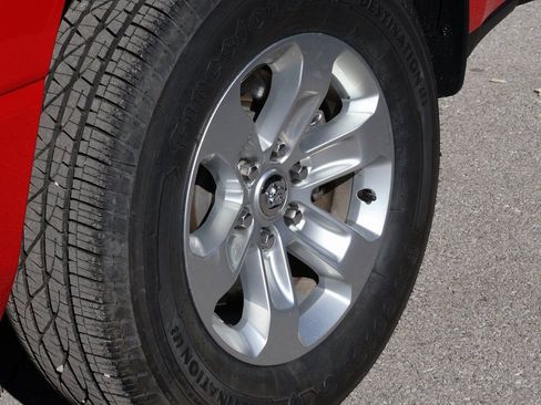 Used 2024 RAM 1500 Laramie image 40