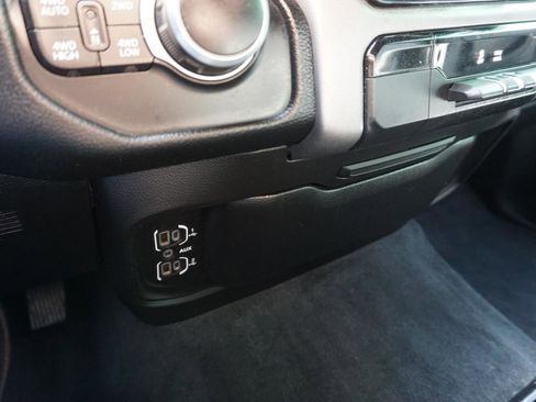 Used 2021 RAM 1500 Big Horn image 27