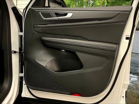 New 2026 Volkswagen Atlas Cross Sport SEL image 30