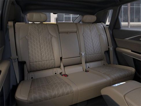 New 2026 Cadillac Lyriq Signature Luxury image 17