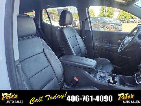 Used 2024 GMC Terrain SLT image 15
