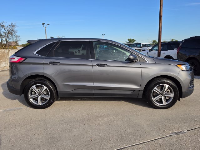 Used 2024 Ford Edge SEL w/ Convenience Package AWD/4WD image 4