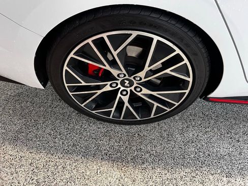 Used 2023 Hyundai Elantra N image 9