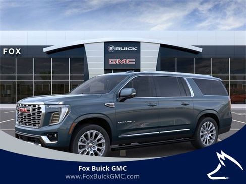 New 2026 GMC Yukon XL Denali w/ Sun & Power Step Package image 2