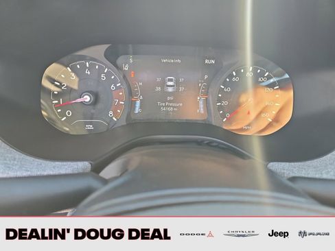 Used 2022 Jeep Compass Latitude w/ Sun and Sound Group image 17