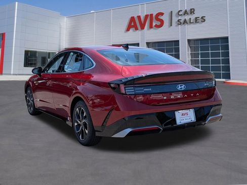 Used 2025 Hyundai Sonata SEL FWD image 9