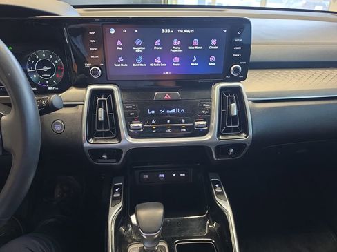 Used 2023 Kia Sorento SX FWD image 24