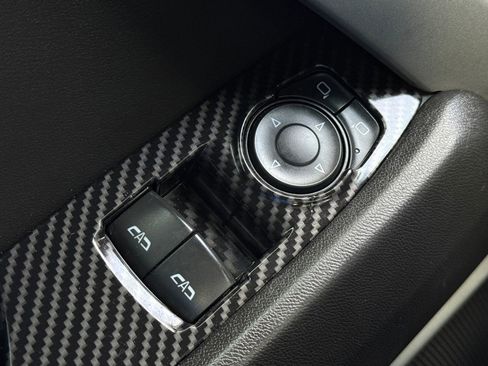 Used 2020 Chevrolet Camaro LT RWD image 30