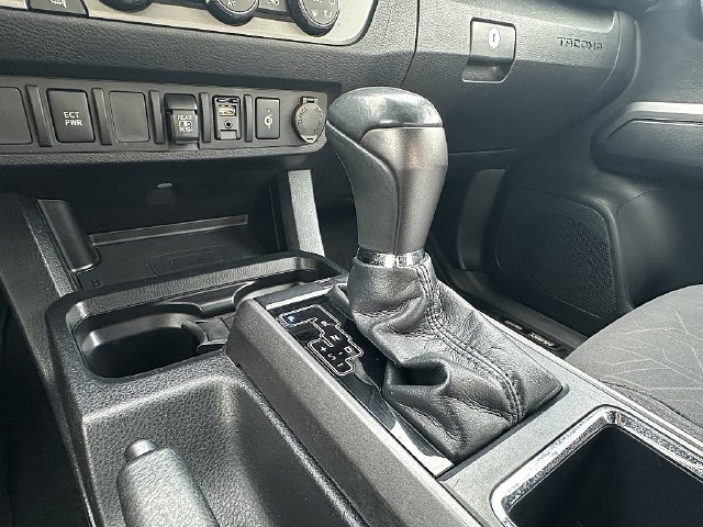 Used 2019 Toyota Tacoma TRD Sport RWD image 33