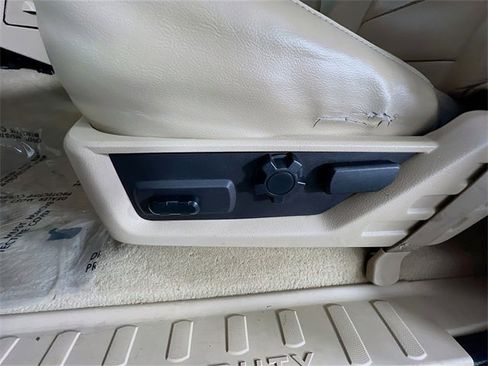Used 2008 Ford F450 Lariat image 9