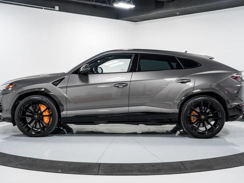 Used 2022 Lamborghini Urus AWD/4WD image 6