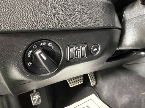 Used 2023 Dodge Charger R/T w/ Performance Handling Group RWD image 14