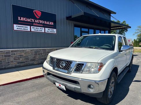 Used 2014 Nissan Frontier SL AWD/4WD image 1