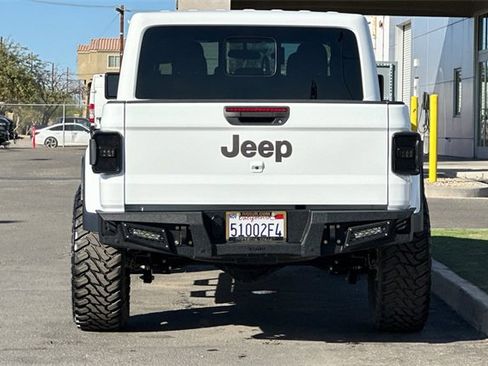 Certified 2025 Jeep Gladiator Nighthawk image 4