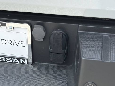 Used 2024 Ford F150 XLT AWD/4WD image 23