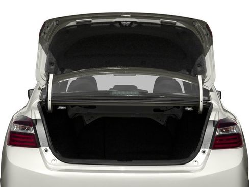 Used 2017 Honda Accord Sport image 12