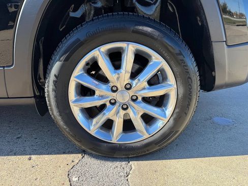Used 2017 Jeep Cherokee Limited AWD/4WD image 9